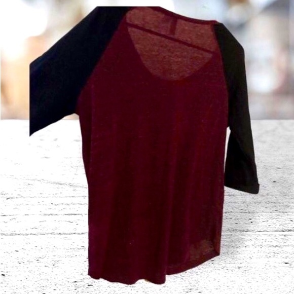 🌸-UNISEX gender /NON BINARY-2 toned shirt-Divided - Picture 1 of 5